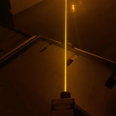 Adakah Laser Kuning 589nm Mempunyai Kelebihan Aplikasi dalam Eksperimen Penye...